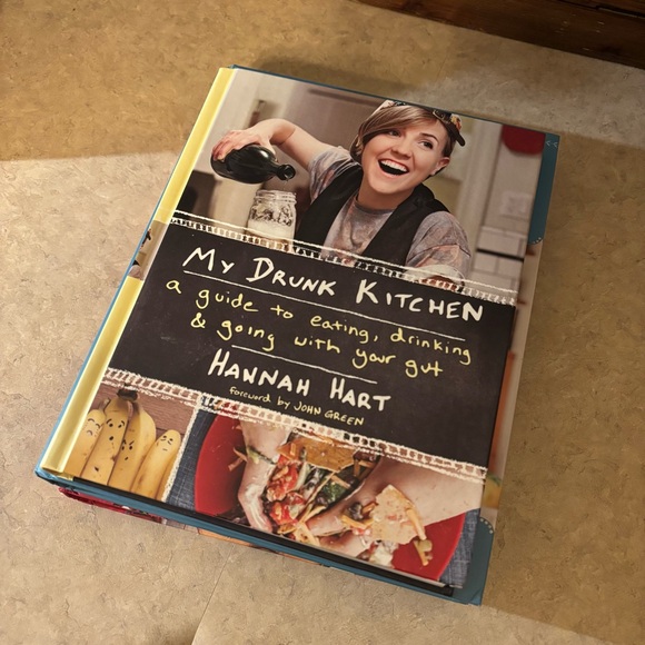 Lot of 3 Cookbooks, The Pioneer Woman and Hannah Hart, perfect condition! - Picture 4 of 11